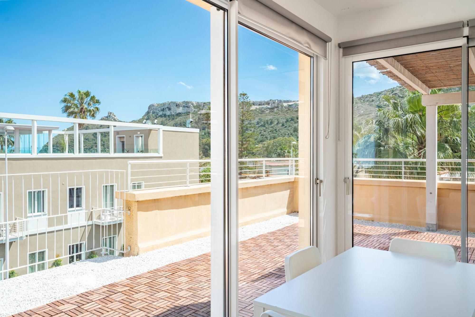 Terrazza Sella Del Diavolo - Vista Mare - Wifi Ac Apartment Cagliari Bagian luar foto